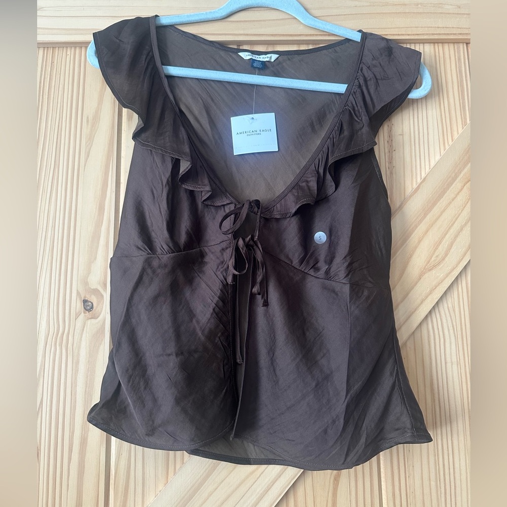 NWT. Front tie sleeveless top